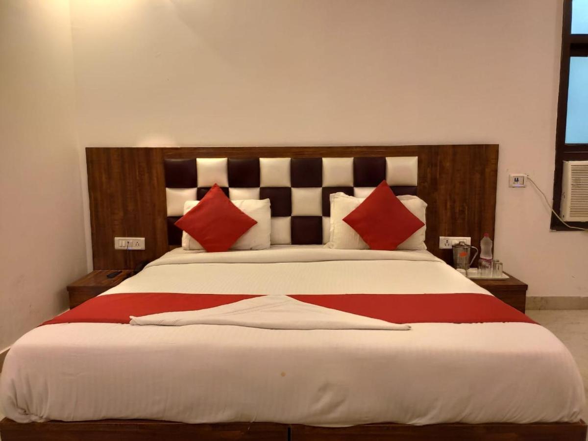 Hotel Cozy Cave Near Igi Airport Delhi New Delhi Eksteriør bilde